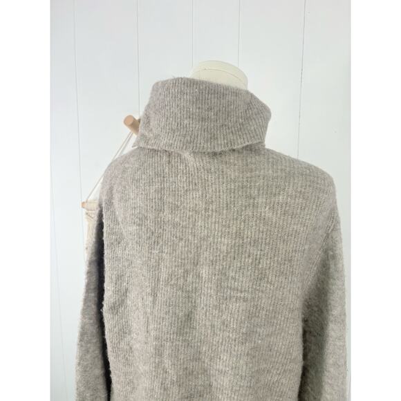 Banana Republic Gray Wool Turtleneck Sweater Womens Large - Picture 6 of 8